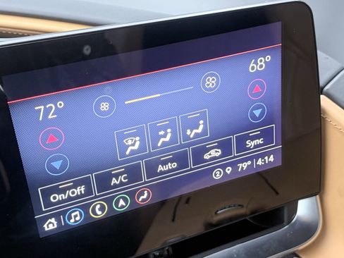 Used 2021 Chevrolet Corvette Stingray Premium Conv w/ Z51 Performance Package RWD image 61