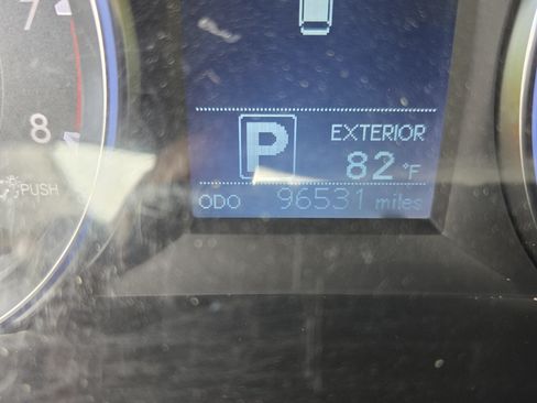 Used 2015 Toyota Highlander Plus FWD image 23