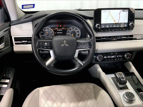 Used 2022 Mitsubishi Outlander SEL image 14