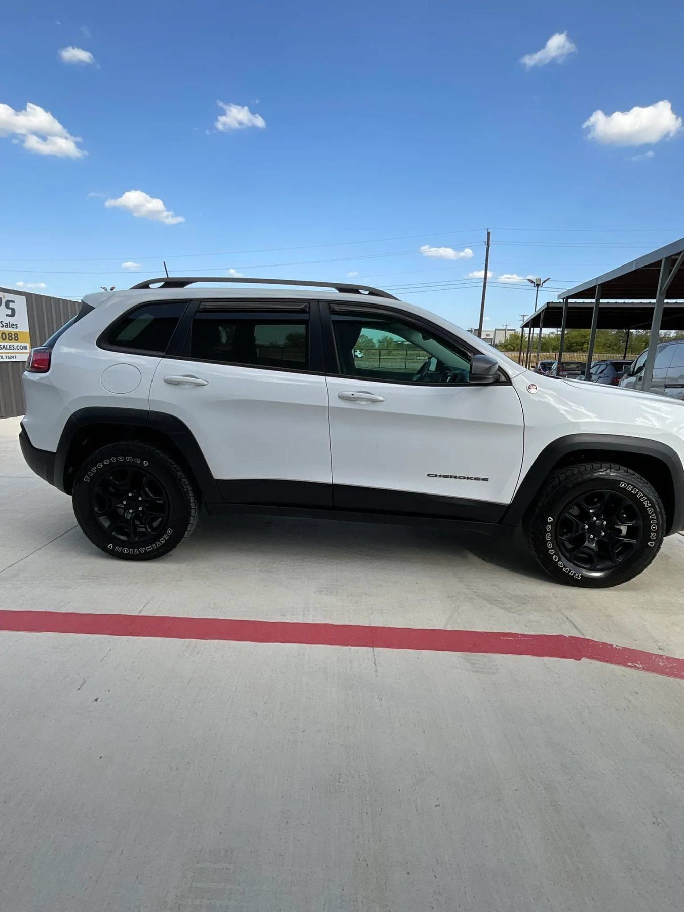 Used 2021 Jeep Cherokee Trailhawk w/ Trailer Tow Group AWD/4WD image 19