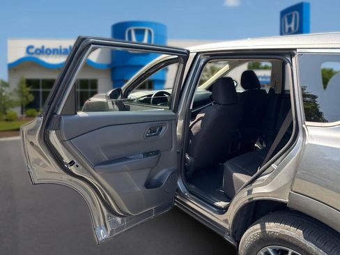 Used 2026 Nissan Rogue S AWD/4WD image 27