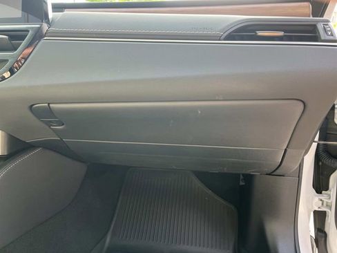 Used 2025 Lexus ES 350 Luxury image 26