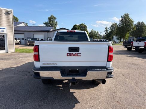 Used 2018 GMC Sierra 2500 4x4 Regular Cab image 7