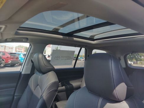 New 2026 Toyota Grand Highlander AWD image 7