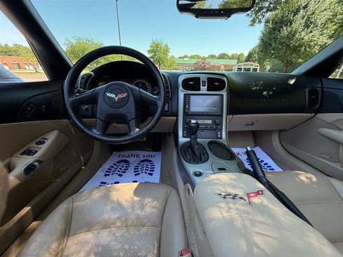 Used 2005 Chevrolet Corvette Convertible w/ Preferred Equipment Group RWD image 55