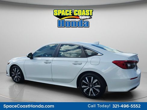 Certified 2023 Honda Civic EX image 5