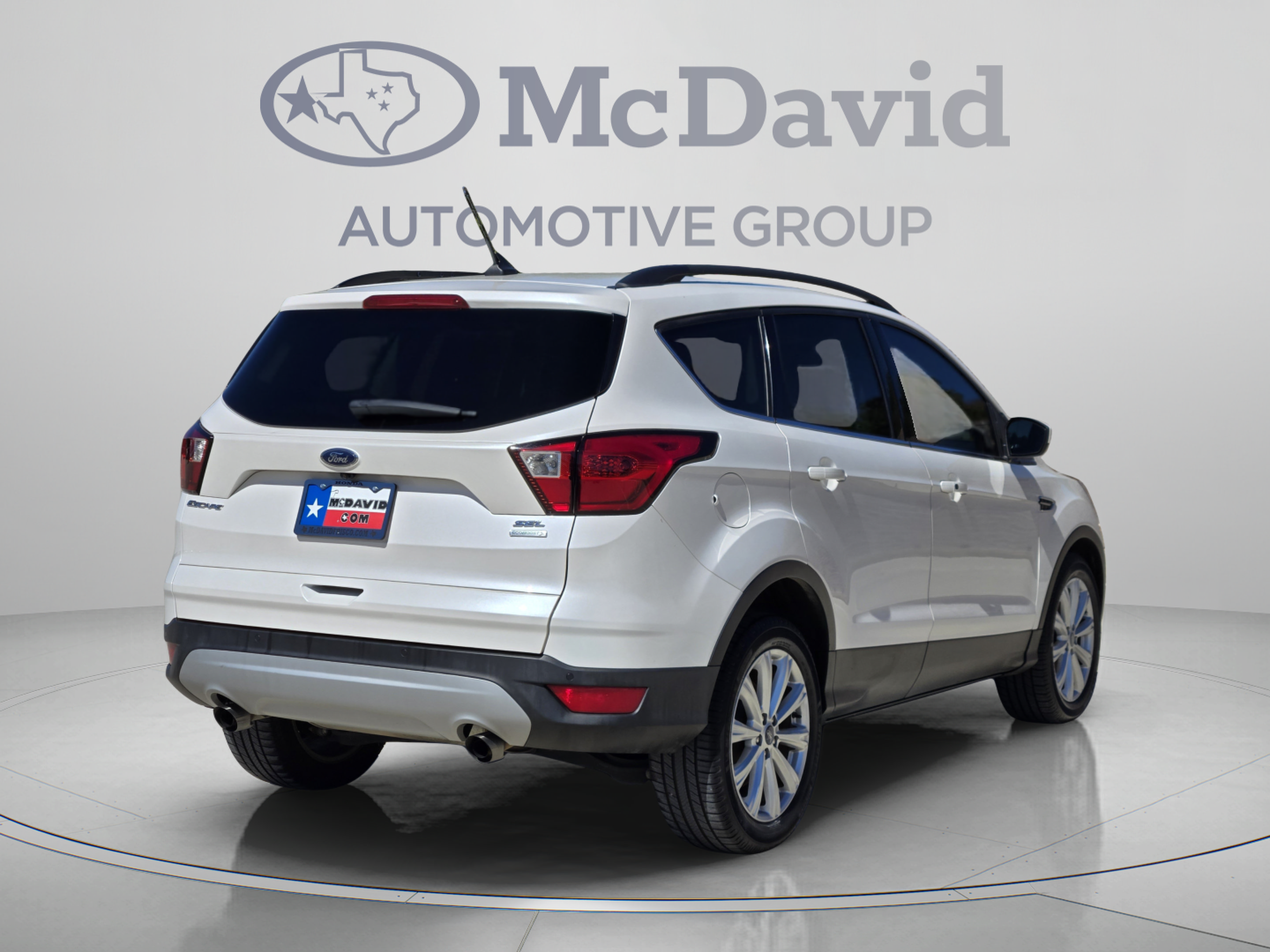 Used 2019 Ford Escape SEL FWD image 6