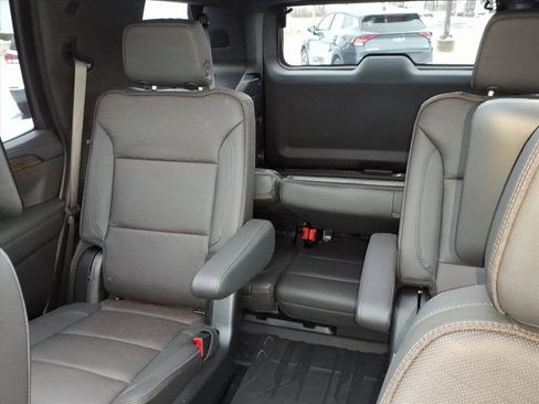 Certified 2024 Chevrolet Tahoe High Country w/ Advanced Technology Package image 15