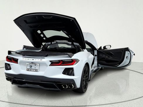 Used 2024 Chevrolet Corvette Stingray Preferred Cpe w/ Z51 Performance Package RWD image 12