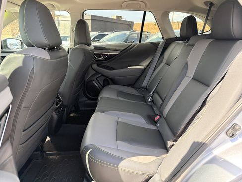 Used 2025 Subaru Outback Onyx Edition XT AWD/4WD image 38