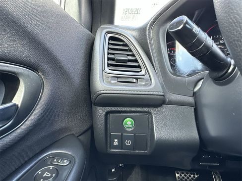 Used 2021 Honda HR-V Sport image 27