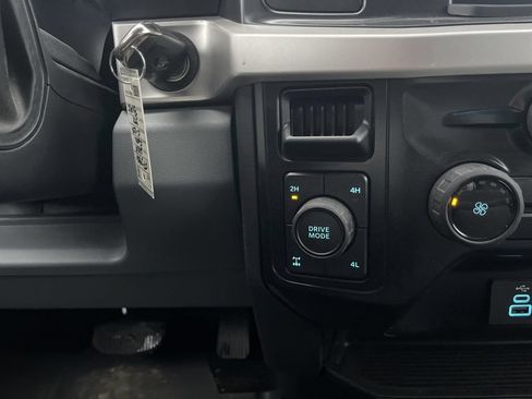 Used 2025 Ford F250 XL w/ STX Appearance Package AWD/4WD image 23