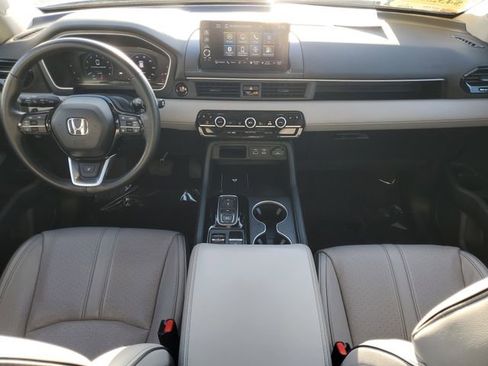 Used 2024 Honda Pilot Elite image 9