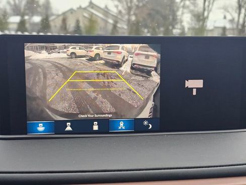 Used 2024 Acura MDX SH-AWD w/ Technology Package image 41