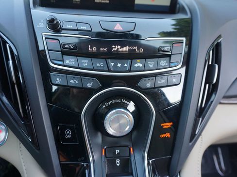 Used 2024 Acura RDX SH-AWD w/ Advance Package image 13