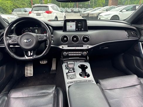Used 2018 Kia Stinger GT2 RWD image 11