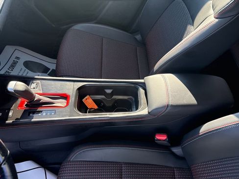 Used 2025 Nissan Kicks SR w/ Interior Electronics Package image 27