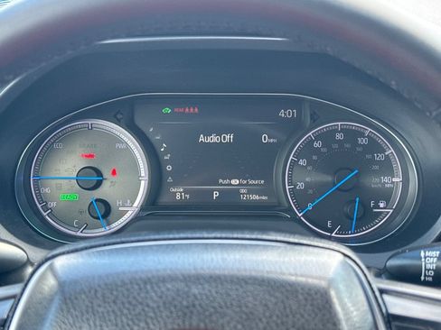 Used 2021 Toyota Venza XLE AWD/4WD image 18