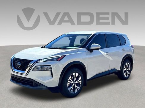 Used 2023 Nissan Rogue SV FWD image 3