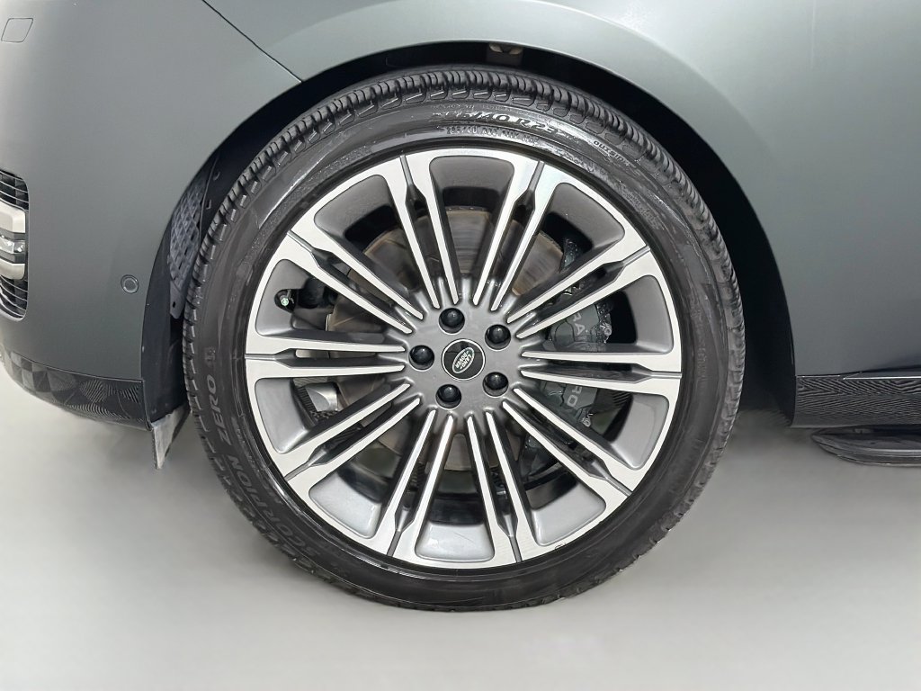 Certified 2023 Land Rover Range Rover SE AWD/4WD image 33