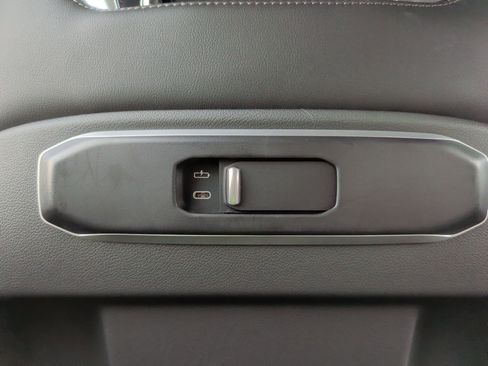 Certified 2025 BMW X5 xDrive40i w/ Premium Package image 35