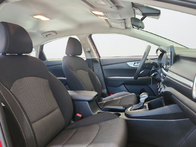 Certified 2023 Kia Forte LXS w/ LXS Technology Package FWD image 22