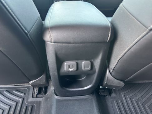 Used 2020 GMC Canyon SLT w/ Driver Alert Package AWD/4WD image 24