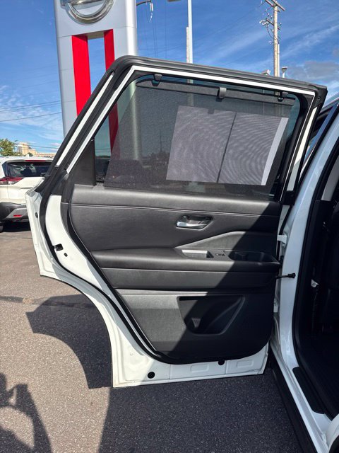 Certified 2023 Nissan Pathfinder SL w/ SL Premium Package AWD/4WD image 16