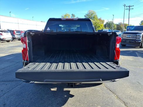 Used 2021 Chevrolet Silverado 1500 LT image 9