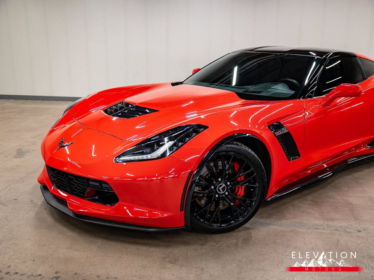 Used 2015 Chevrolet Corvette Z06 w/ 3LZ Preferred Equipment Group RWD image 23