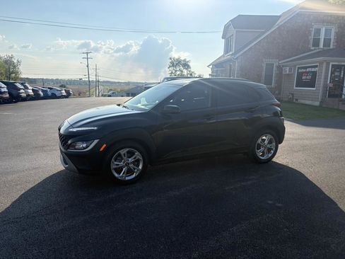 Used 2023 Hyundai Kona SEL w/ Convenience Package FWD image 1