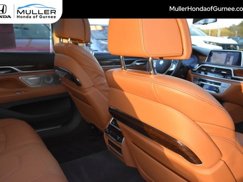 Used 2020 BMW 750i xDrive w/ Executive Package image 50