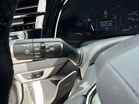 Used 2025 Lexus RX 350 FWD w/ Technology Package image 28