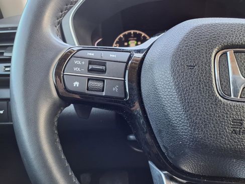 Certified 2025 Honda Pilot EX-L image 15