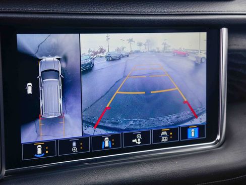 Used 2021 GMC Yukon Denali image 25