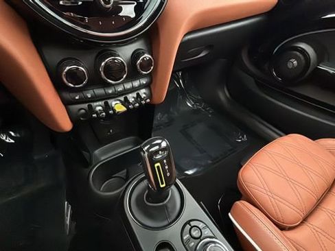 Used 2024 MINI Cooper SE w/ Signature Upholstery Package image 14