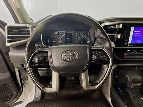 Used 2022 Toyota Tundra SR5 w/ SR5 Premium Package image 11