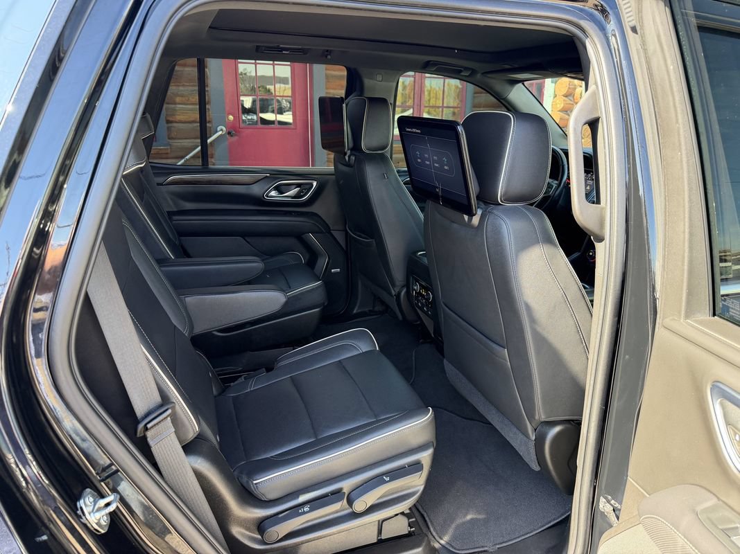 Used 2021 Chevrolet Tahoe Premier w/ Premium Package AWD/4WD image 27