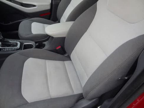 Used 2020 Hyundai Ioniq SEL FWD image 9