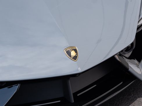 Used 2024 Lamborghini Revuelto AWD/4WD image 15
