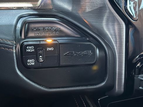 Used 2024 RAM 2500 Limited image 28