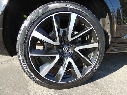 Used 2020 Volvo XC90 T6 Momentum image 20