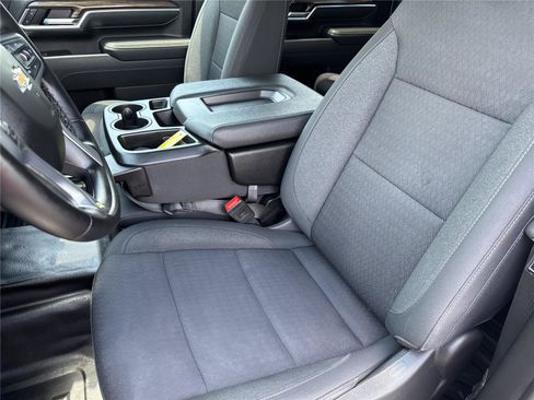 Used 2025 Chevrolet Silverado 2500 LT w/ Convenience Package AWD/4WD image 12