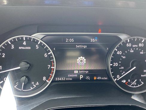 Used 2024 Nissan Pathfinder SL image 14