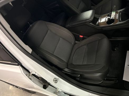 Used 2021 GMC Acadia SLE w/ Elevation Edition image 26