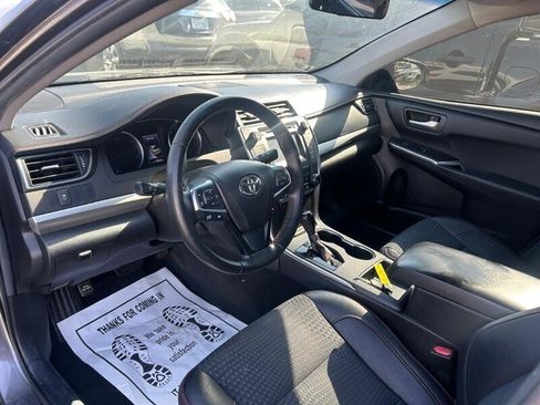 Used 2015 Toyota Camry SE FWD image 17