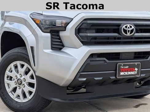 Used 2025 Toyota Tacoma SR AWD/4WD image 3