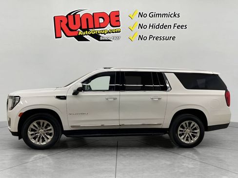 Used 2023 GMC Yukon XL SLT w/ SLT Luxury Package AWD/4WD image 2