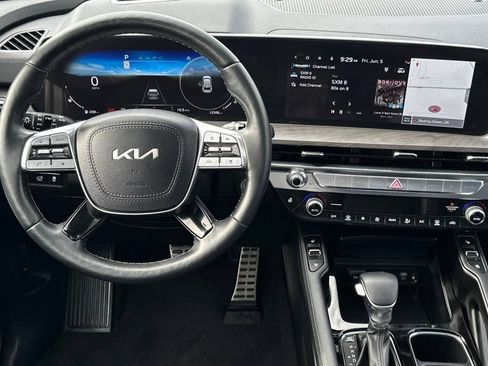 Certified 2025 Kia Telluride SX Prestige X-Line AWD/4WD image 14