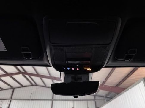 Used 2025 Chevrolet Equinox LT w/ Convenience Package II FWD image 36